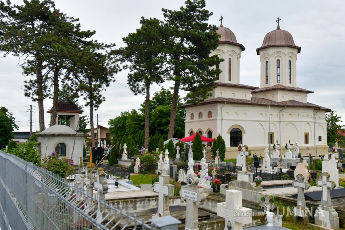 Înnoire și binecuvântare în parohia ilfoveană Balotești 215471