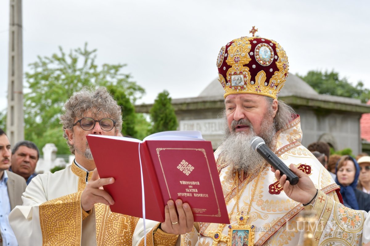 Înnoire și binecuvântare în parohia ilfoveană Balotești 215477