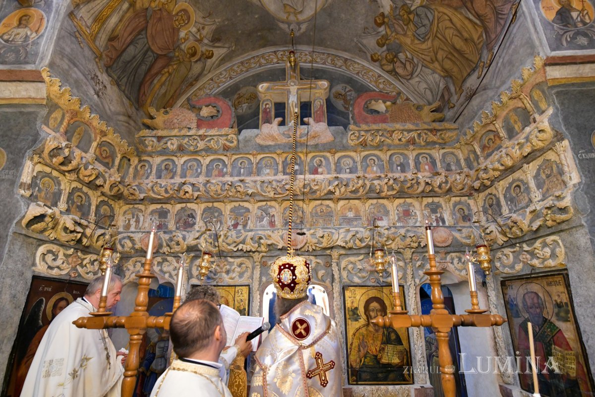 Înnoire și binecuvântare în parohia ilfoveană Balotești 215487