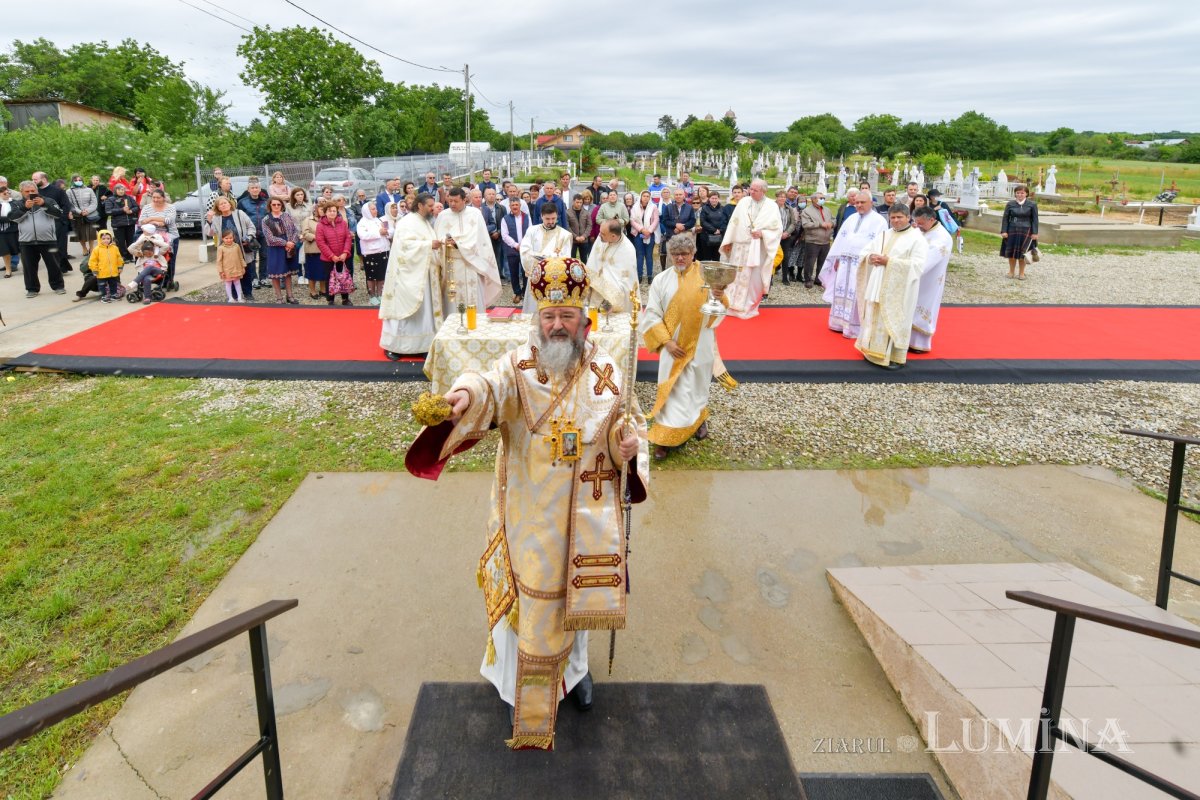 Înnoire și binecuvântare în parohia ilfoveană Balotești 215491