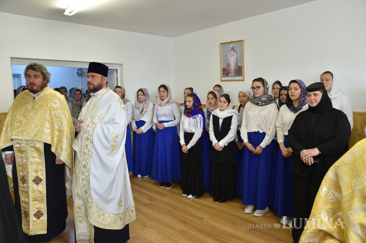 Zi de sărbătoare la Seminarul Teologic din Brănești 215654