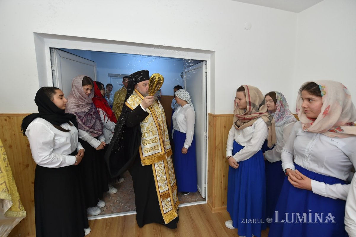 Zi de sărbătoare la Seminarul Teologic din Brănești 215665