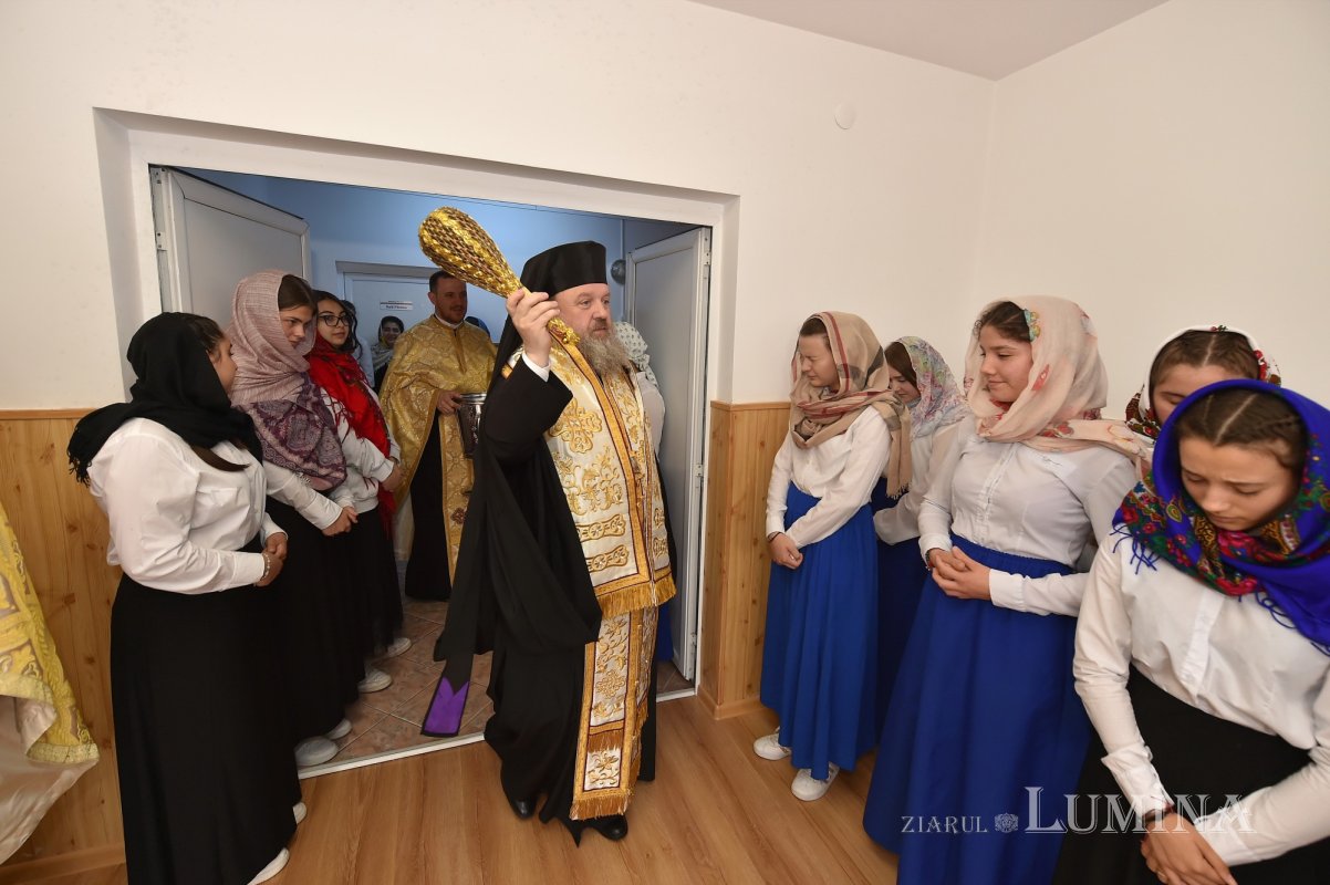 Zi de sărbătoare la Seminarul Teologic din Brănești 215666