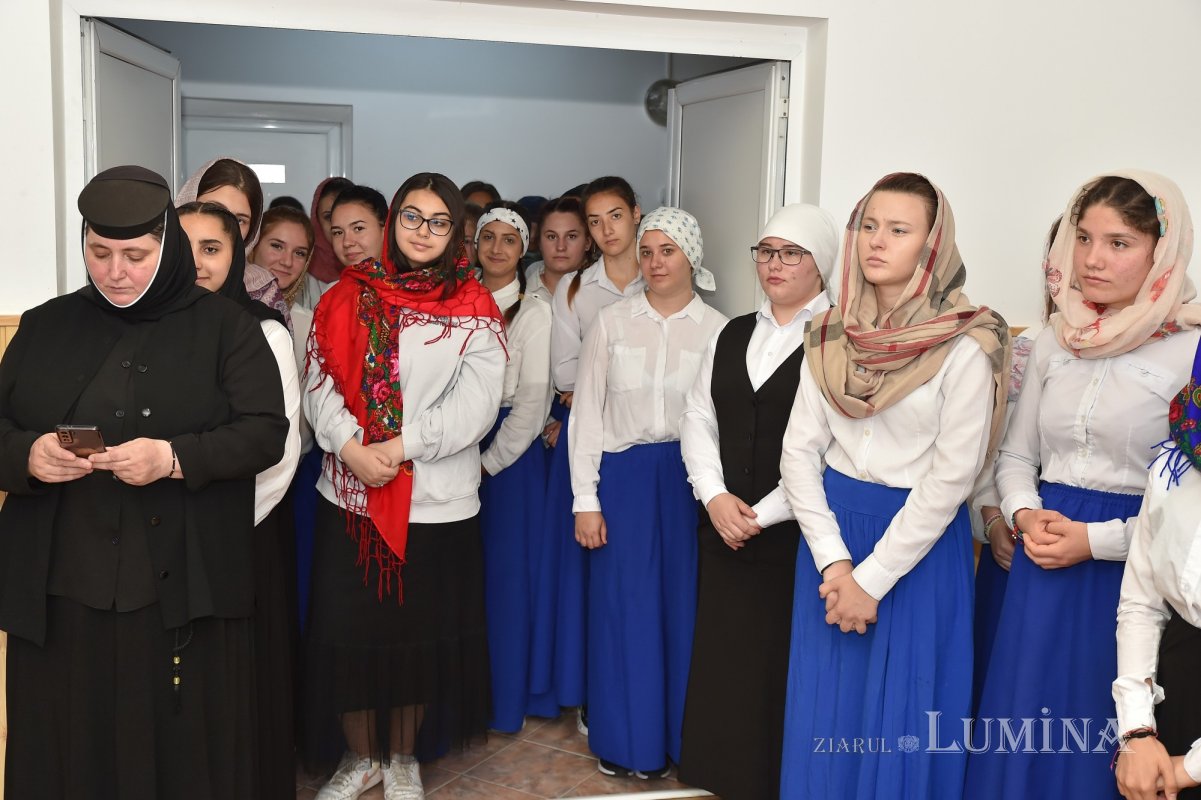 Zi de sărbătoare la Seminarul Teologic din Brănești 215668