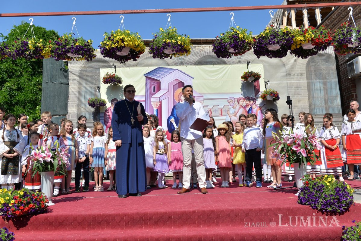 Spectacol dedicat copiilor la Biserica „Sfântul Anton”-Curtea Veche 215897