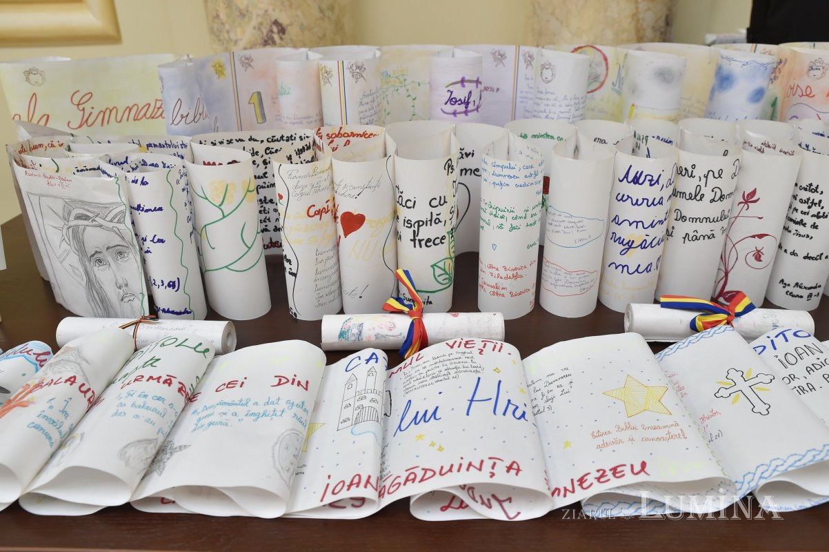 Vernisajul expoziției „Biblia călătoare și sfințitoare” la Palatul Patriarhiei 215930