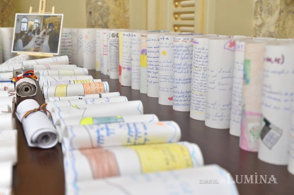 Vernisajul expoziției „Biblia călătoare și sfințitoare” la Palatul Patriarhiei 215934