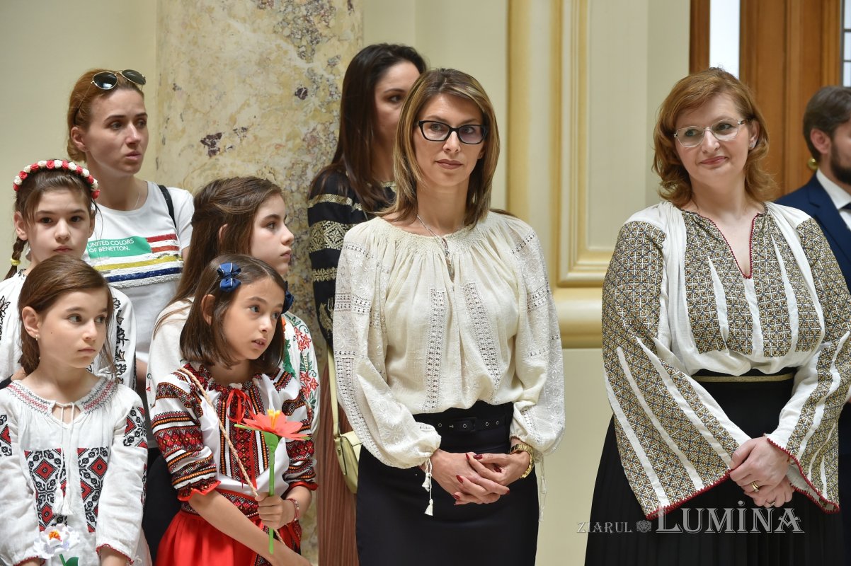 Vernisajul expoziției „Biblia călătoare și sfințitoare” la Palatul Patriarhiei 215947