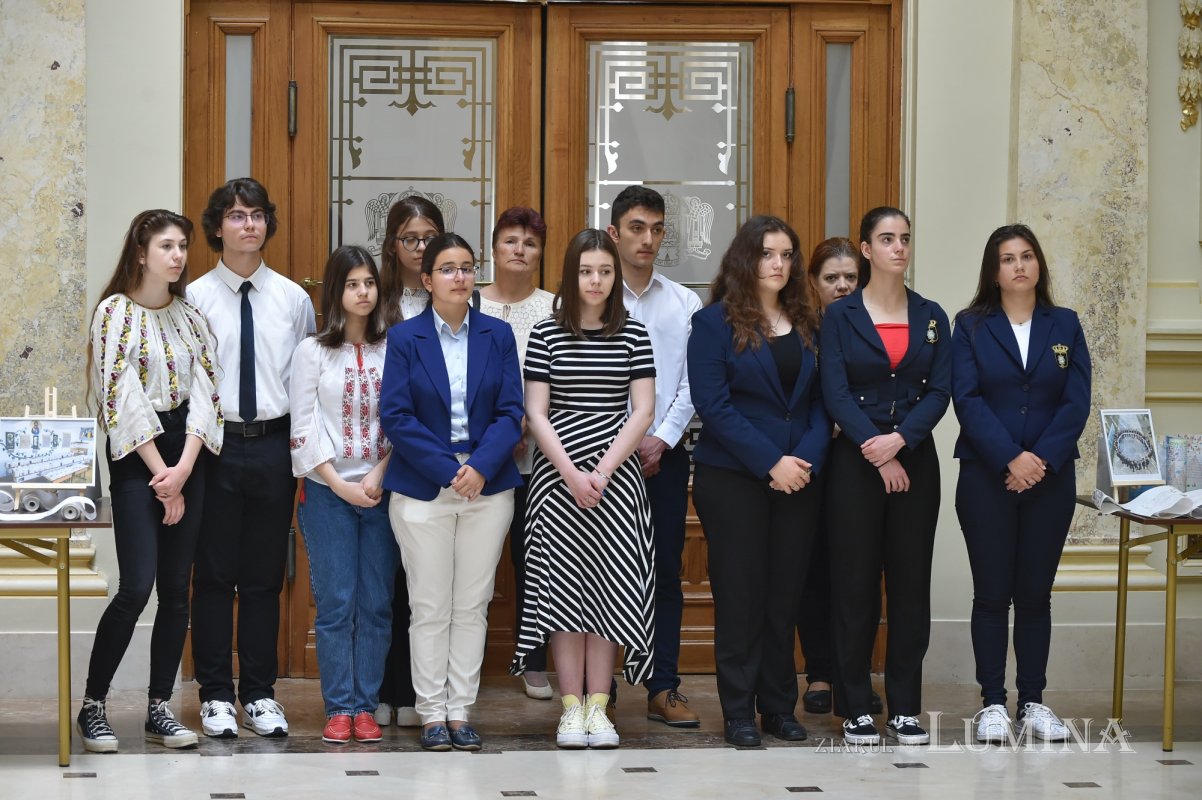 Vernisajul expoziției „Biblia călătoare și sfințitoare” la Palatul Patriarhiei 215949