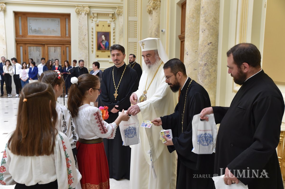 Vernisajul expoziției „Biblia călătoare și sfințitoare” la Palatul Patriarhiei 215963