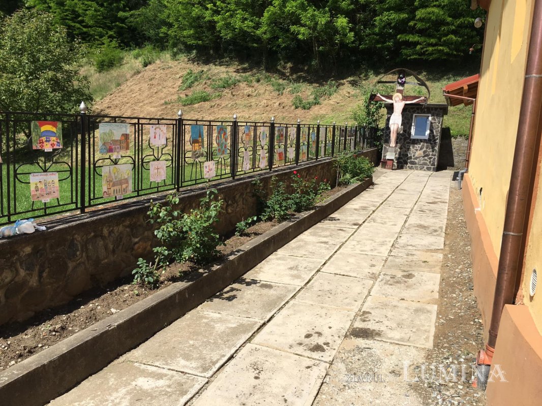 Activităţi artistice şi recreative de Ziua Copilului în Parohia Caşolţ, judeţul Sibiu 216156