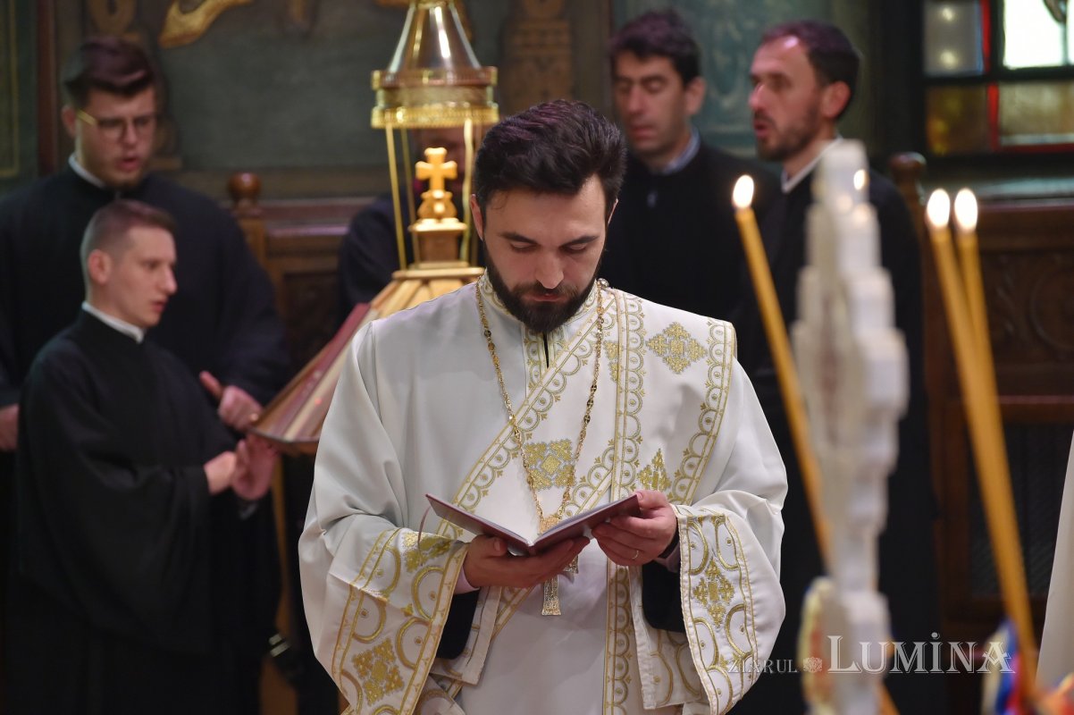 Pomenirea eroilor români la Catedrala Patriarhală 216193