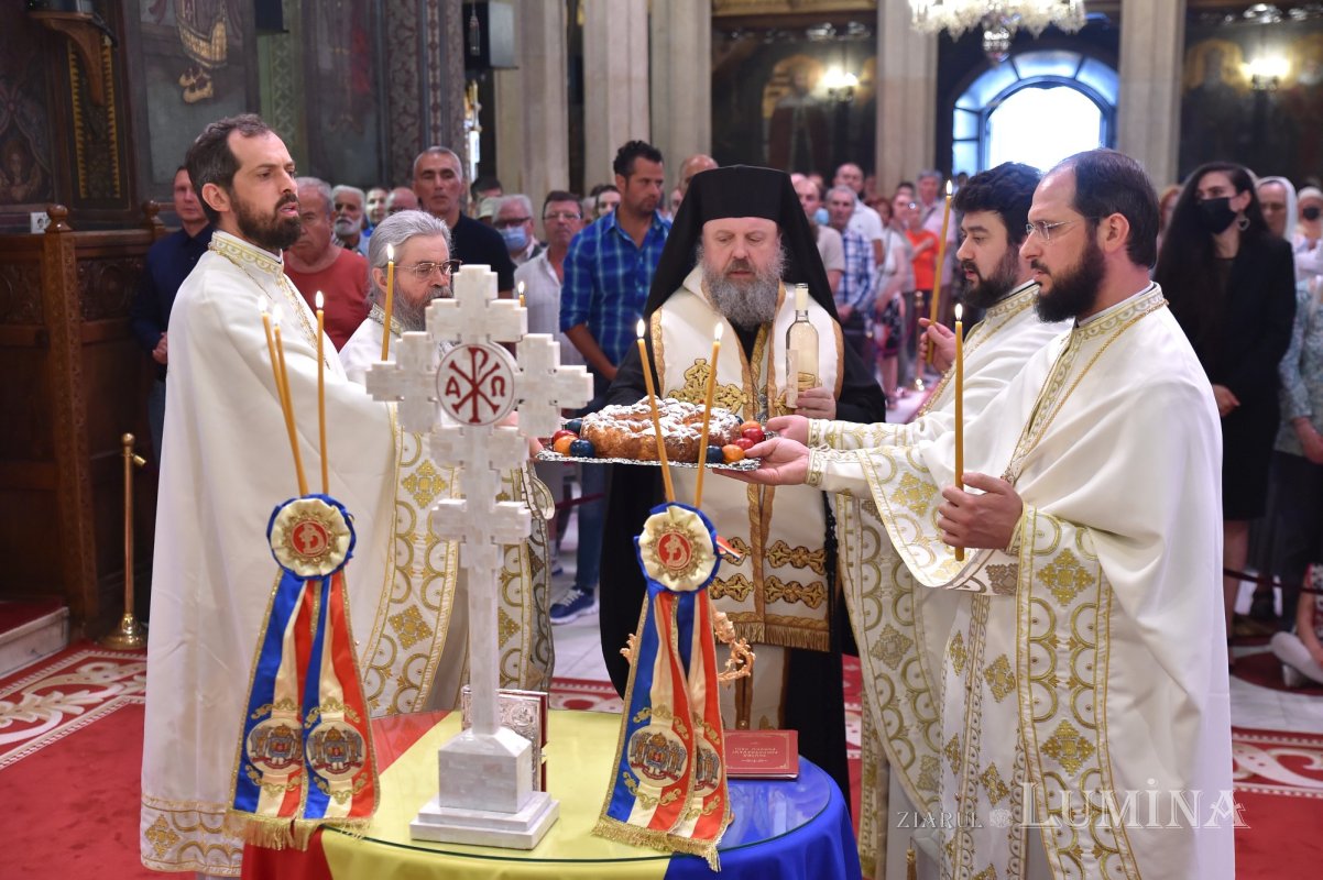 Pomenirea eroilor români la Catedrala Patriarhală 216198