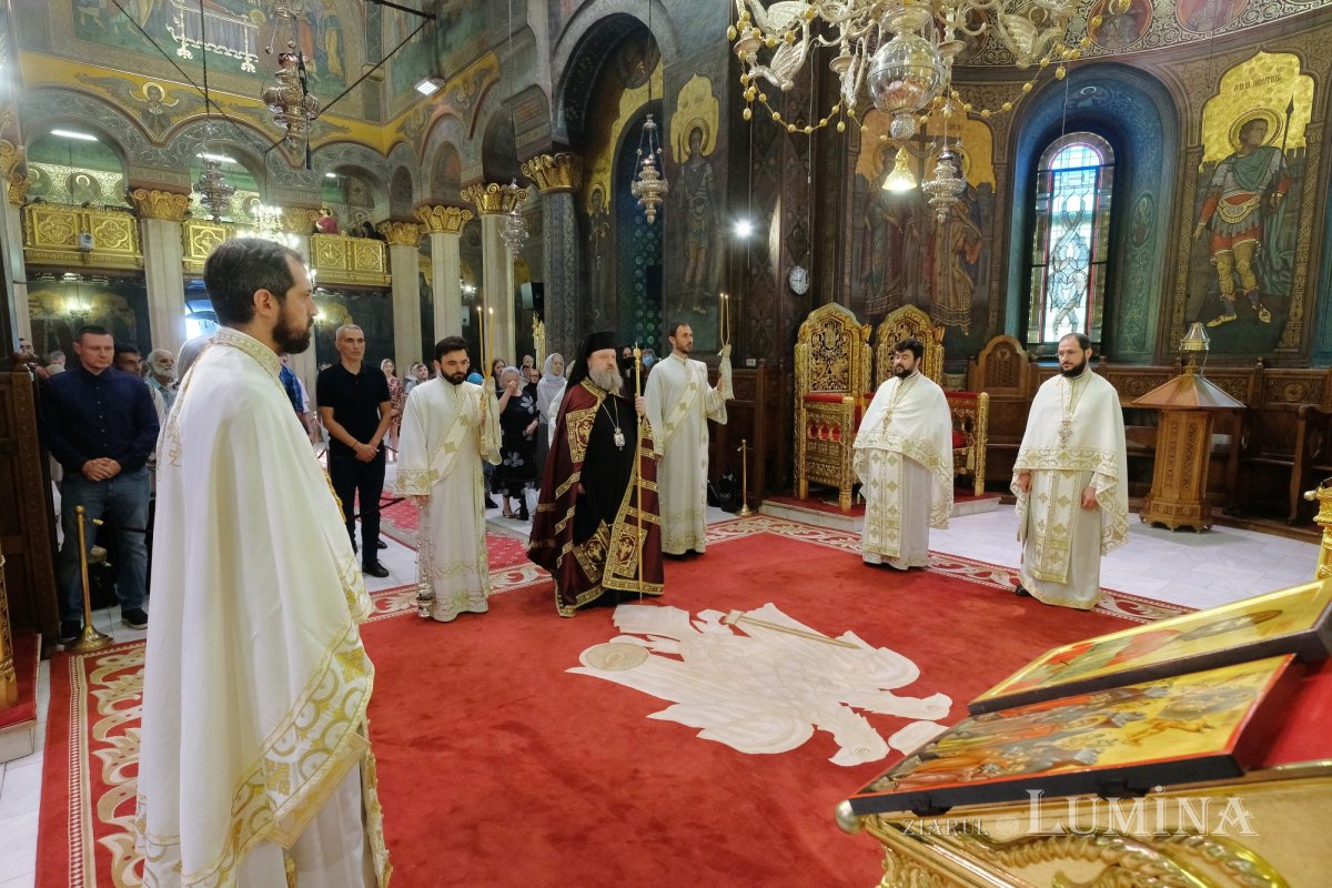 Popas de slujire și rugăciune pe Colina Bucuriei 216160