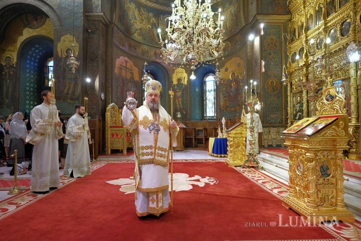 Popas de slujire și rugăciune pe Colina Bucuriei 216175