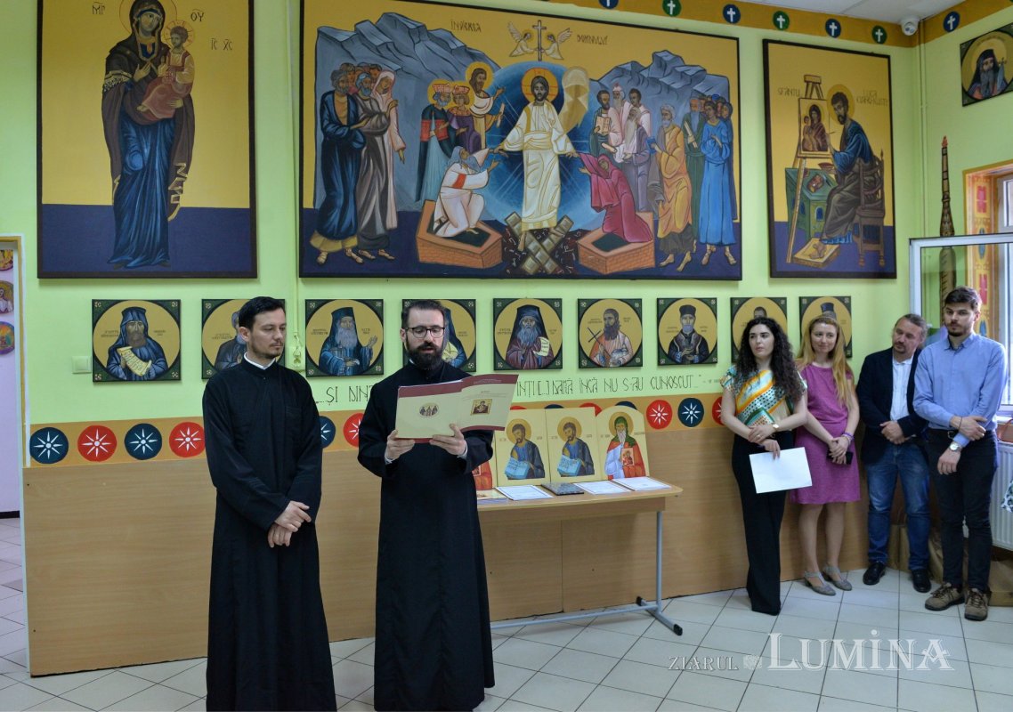 Binecuvântare pentru elevii unui liceu bucureștean 216329