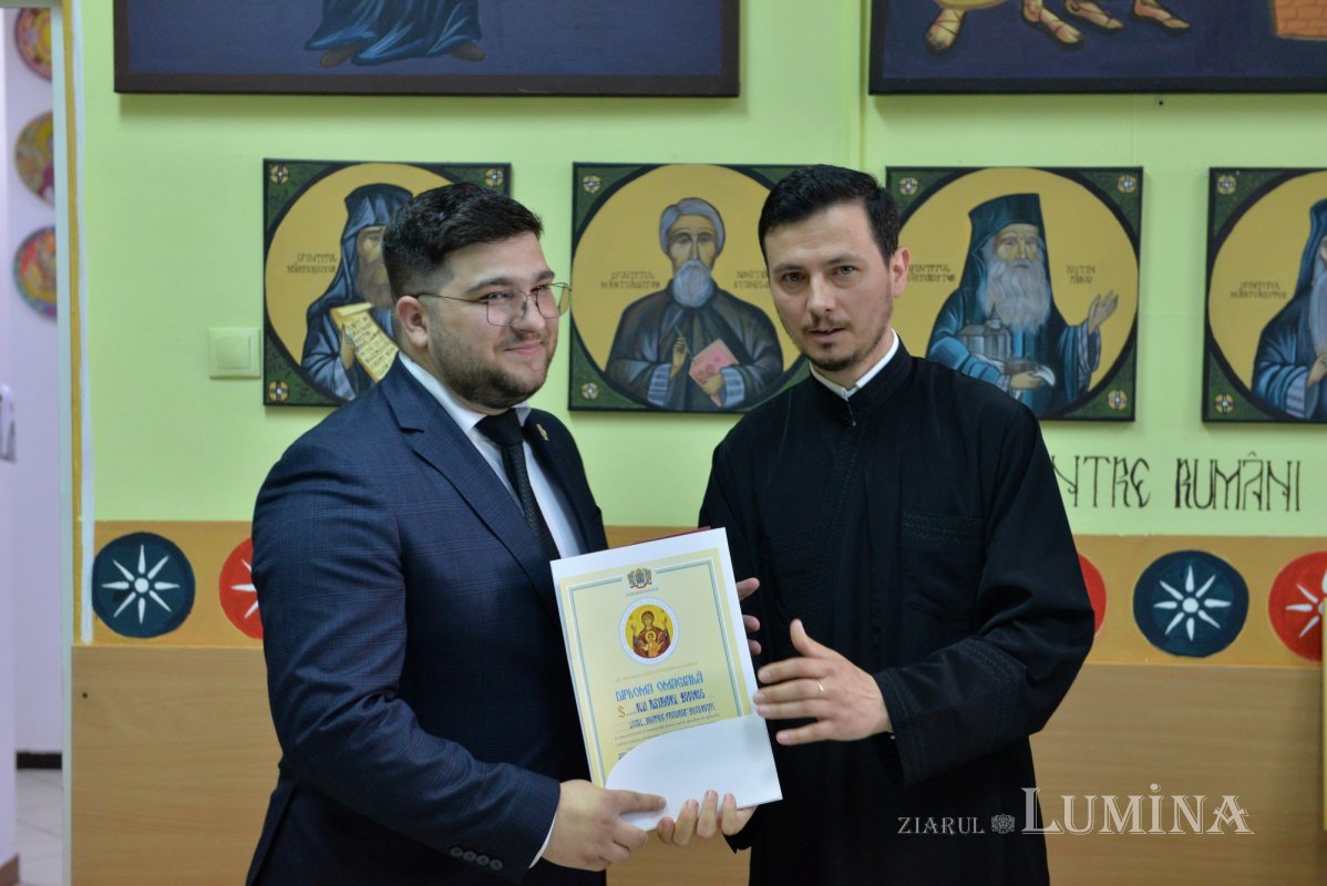 Binecuvântare pentru elevii unui liceu bucureștean 216332