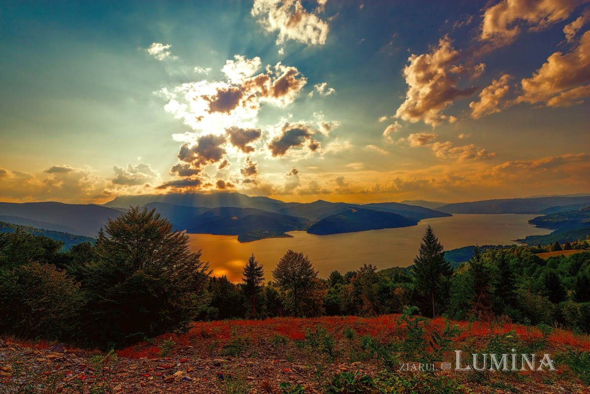 Fotografii artistice ale Publicațiilor Lumina 216280