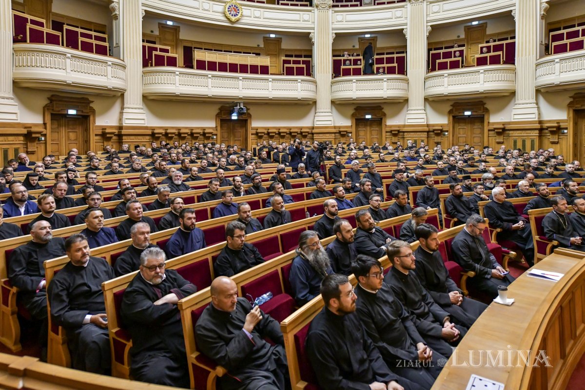 Clericii din județul Prahova s-au reunit la Palatul Patriarhiei 216821