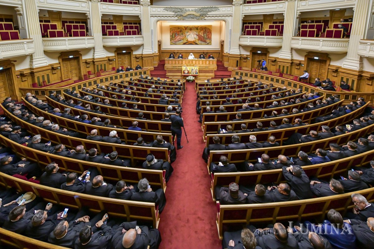 Clericii din județul Prahova s-au reunit la Palatul Patriarhiei 216823