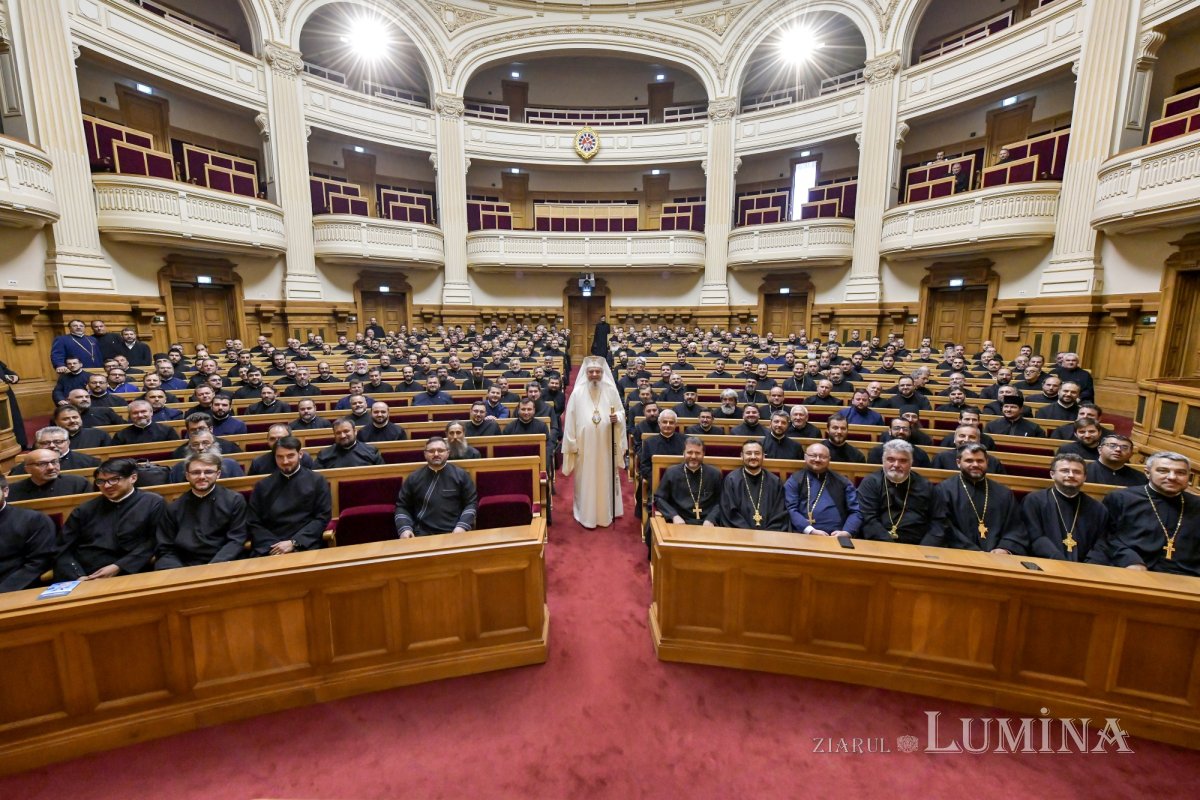 Clericii din județul Prahova s-au reunit la Palatul Patriarhiei 216840