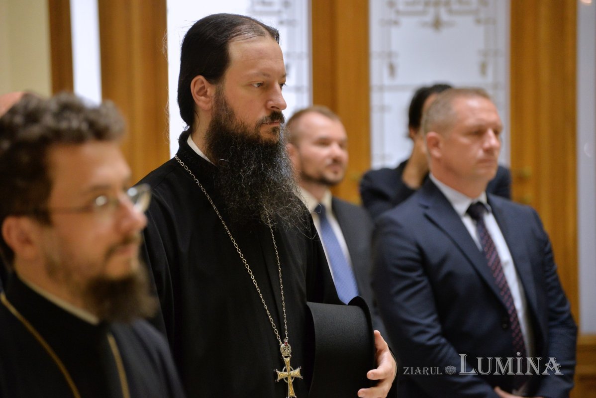 Ședința de constituire a noii Adunări eparhiale a Arhiepiscopiei Bucureștilor 216973