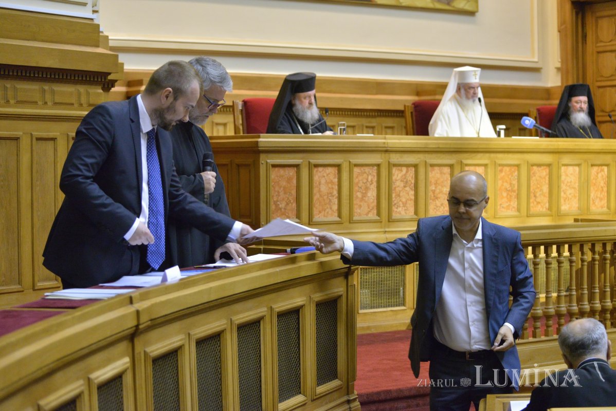 Ședința de constituire a noii Adunări eparhiale a Arhiepiscopiei Bucureștilor 216983