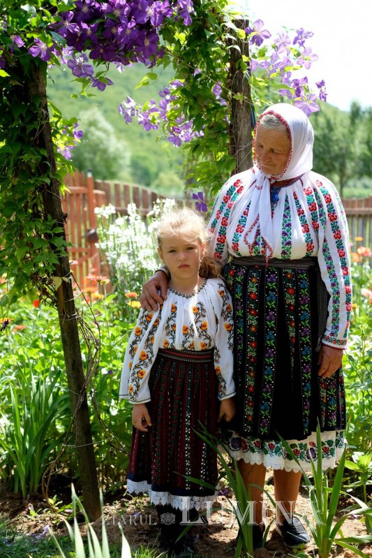 Fotografii artistice ale Publicațiilor Lumina 217037