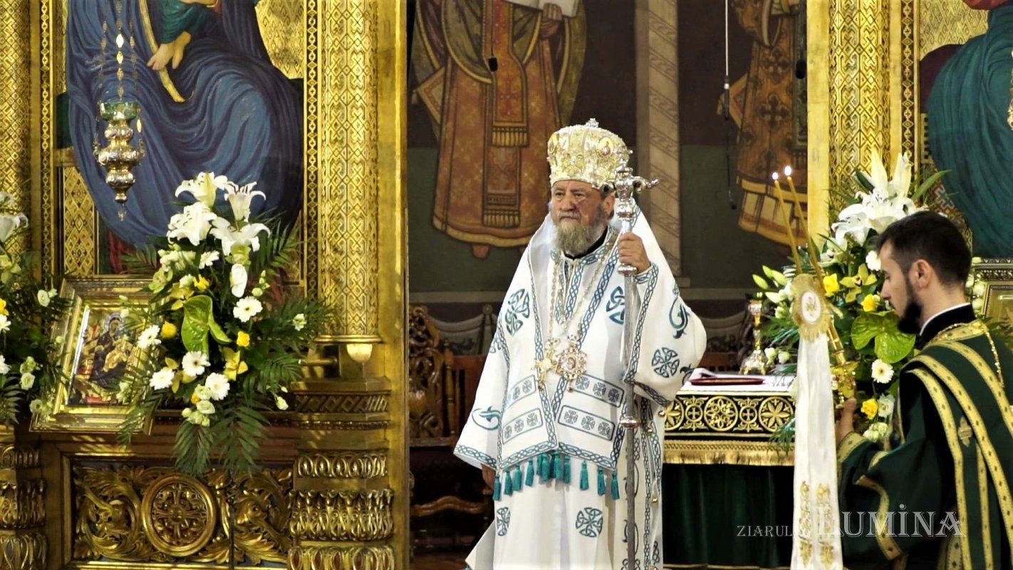 Binecuvântarea Maicii Domnului peste credincioşii din Sibiu, la Praznicul Rusaliilor 217203