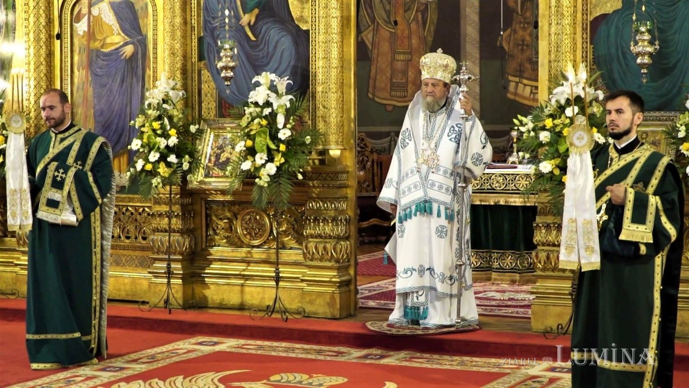 Binecuvântarea Maicii Domnului peste credincioşii din Sibiu, la Praznicul Rusaliilor 217205