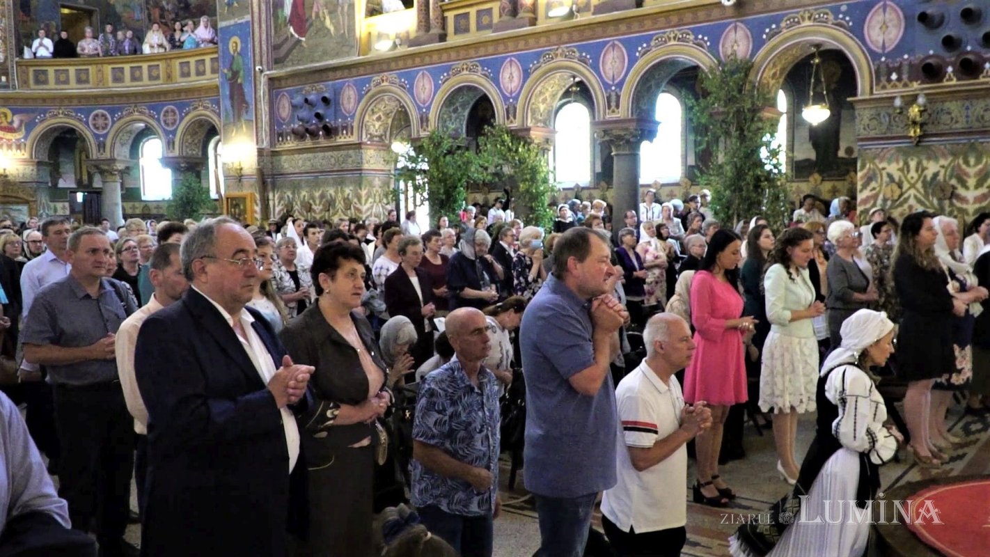 Binecuvântarea Maicii Domnului peste credincioşii din Sibiu, la Praznicul Rusaliilor 217209