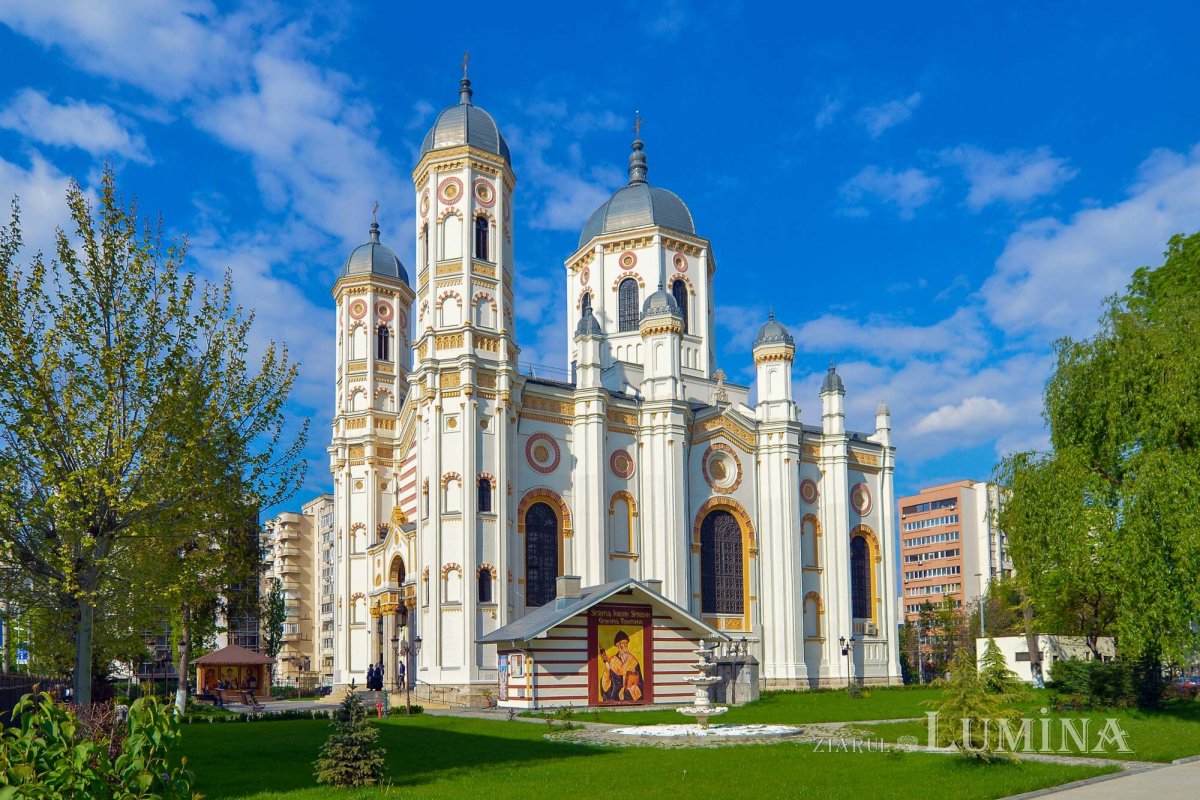 Fotografii artistice ale Publicațiilor Lumina 217724