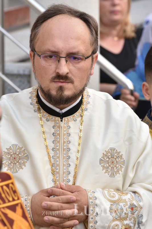 Binecuvântare și înnoire la Parohia Șerban Vodă din Capitală 217856