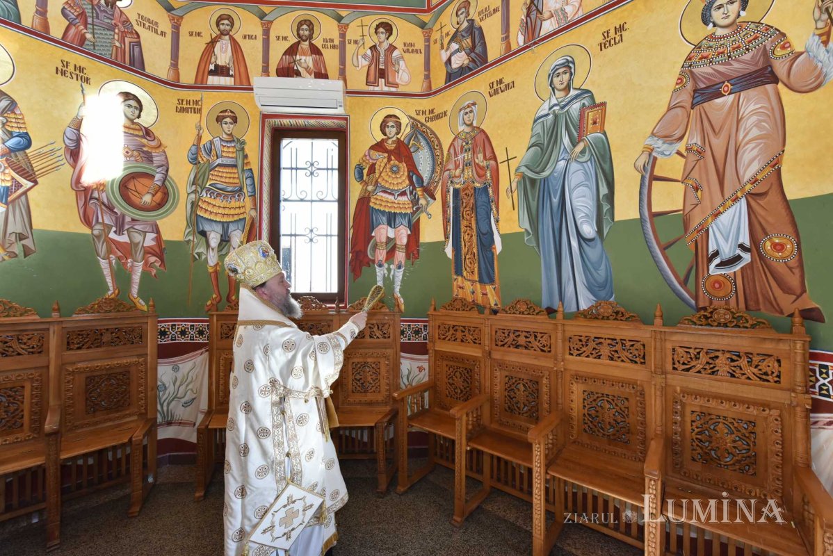 Binecuvântare și înnoire la Parohia Șerban Vodă din Capitală 217859