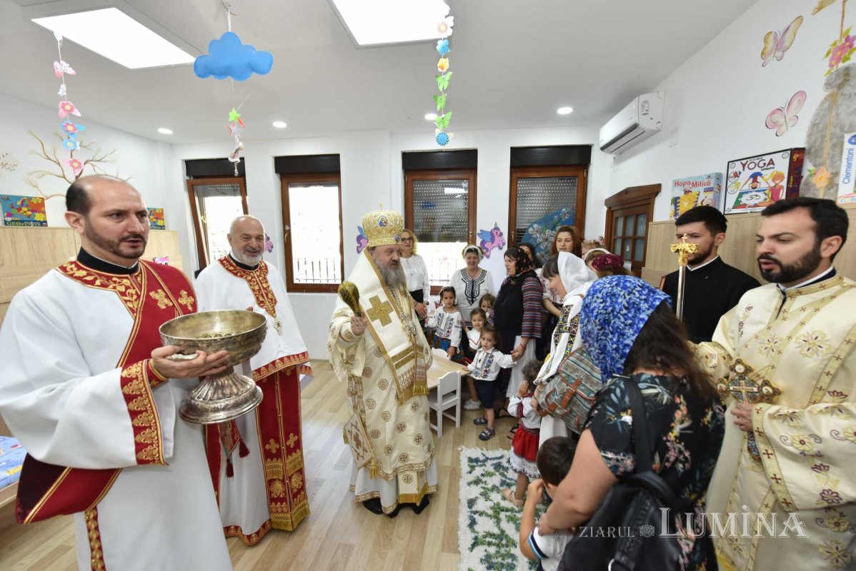 Binecuvântare și înnoire la Parohia Șerban Vodă din Capitală 217867