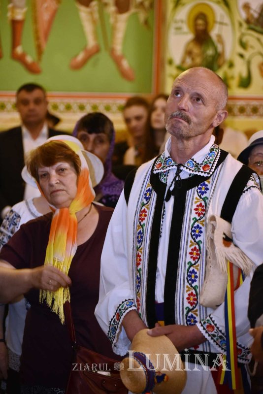 Binecuvântare și înnoire la Parohia Șerban Vodă din Capitală 217876