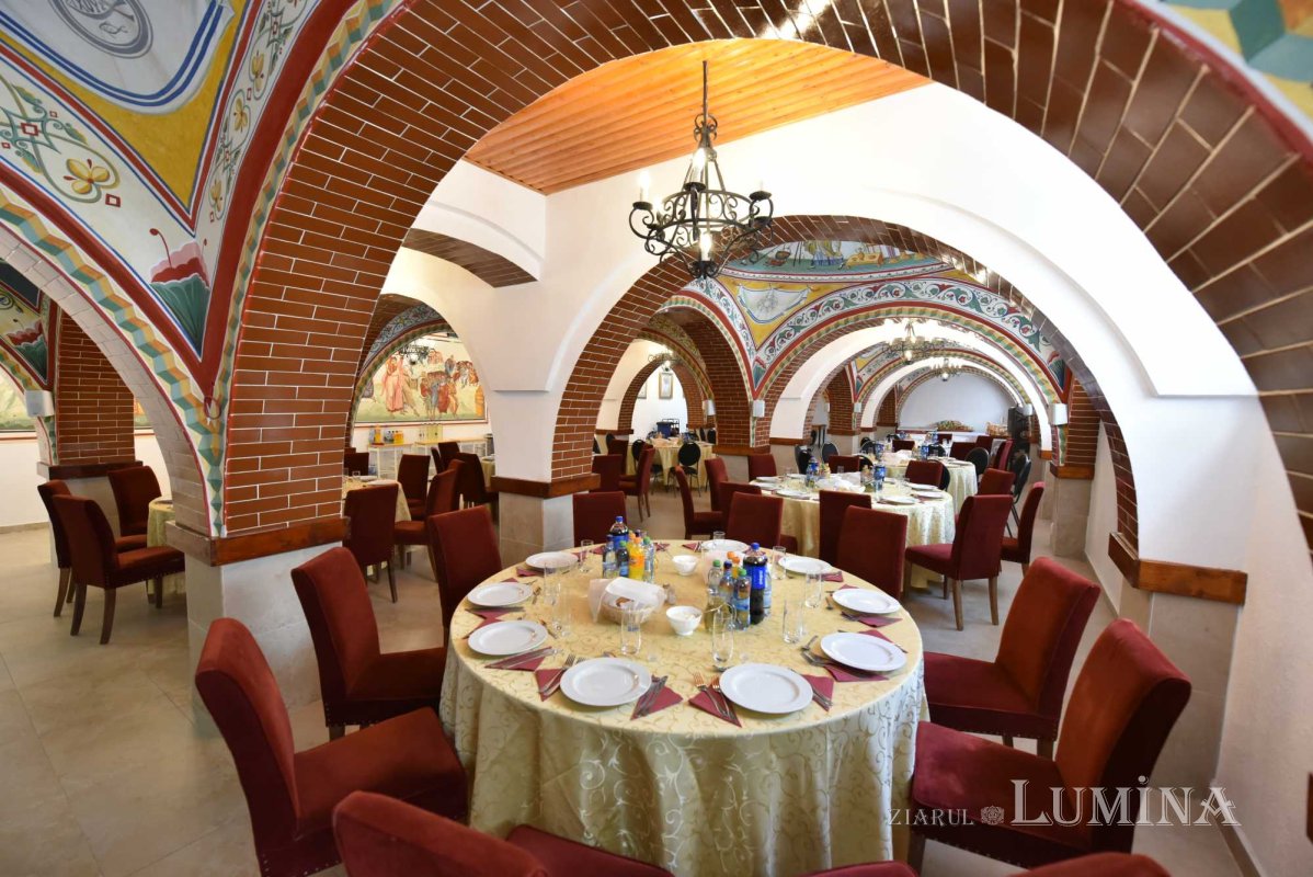 Binecuvântare și înnoire la Parohia Șerban Vodă din Capitală 217895