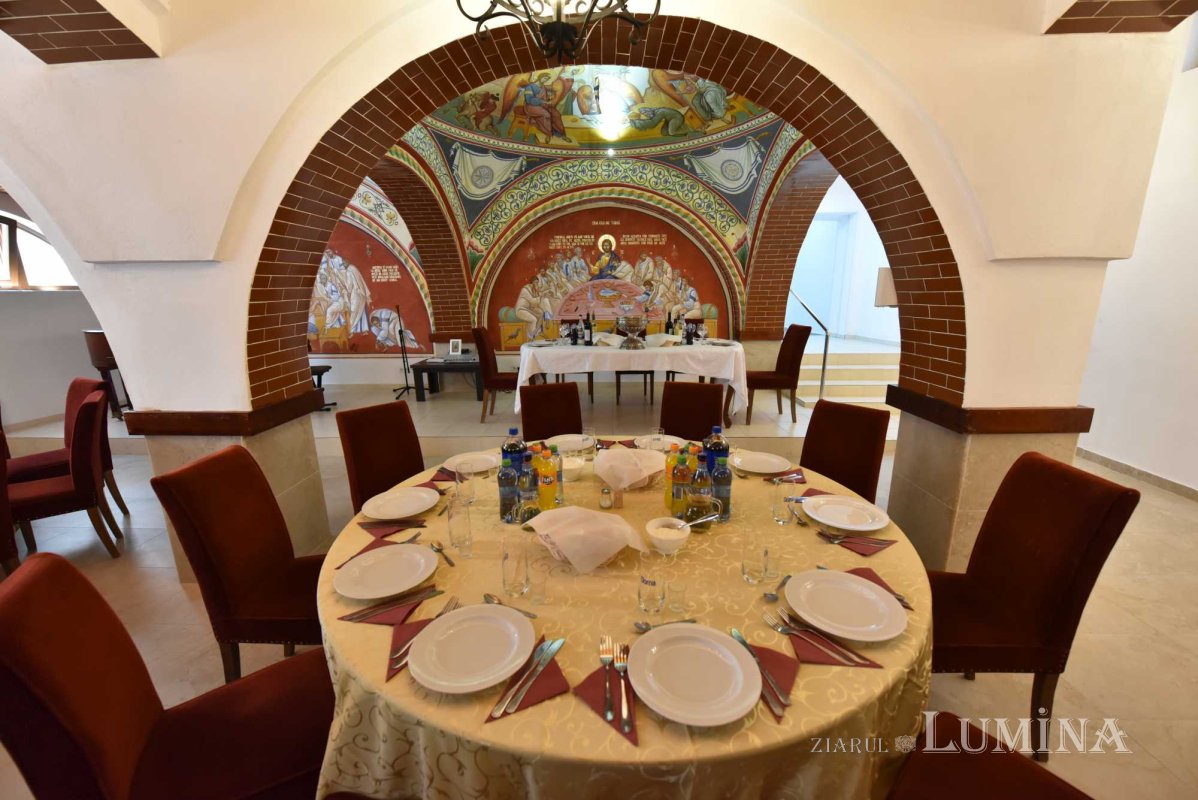 Binecuvântare și înnoire la Parohia Șerban Vodă din Capitală 217896