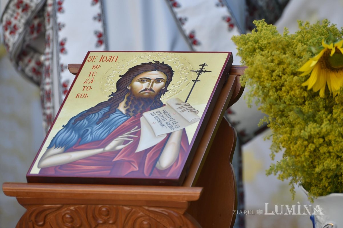 Cinstirea Înaintemergătorului Ioan la Altarul de vară al Reşedinţei Patriarhale 218325