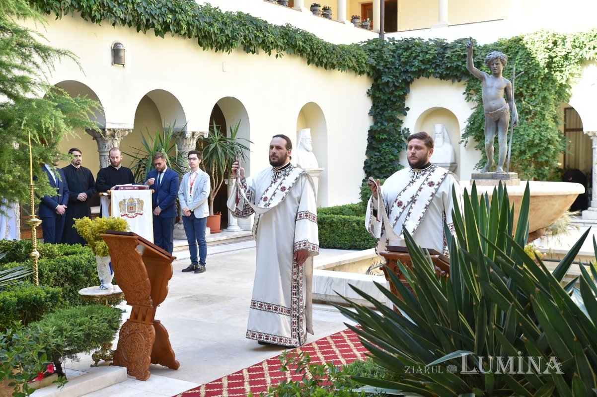 Cinstirea Înaintemergătorului Ioan la Altarul de vară al Reşedinţei Patriarhale 218334