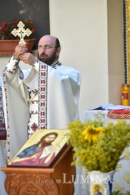 Cinstirea Înaintemergătorului Ioan la Altarul de vară al Reşedinţei Patriarhale 218346