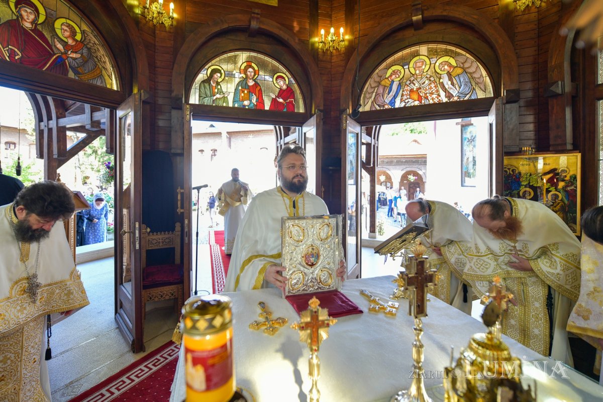 Hramul istoric al Mănăstirii Plumbuita din București 218414