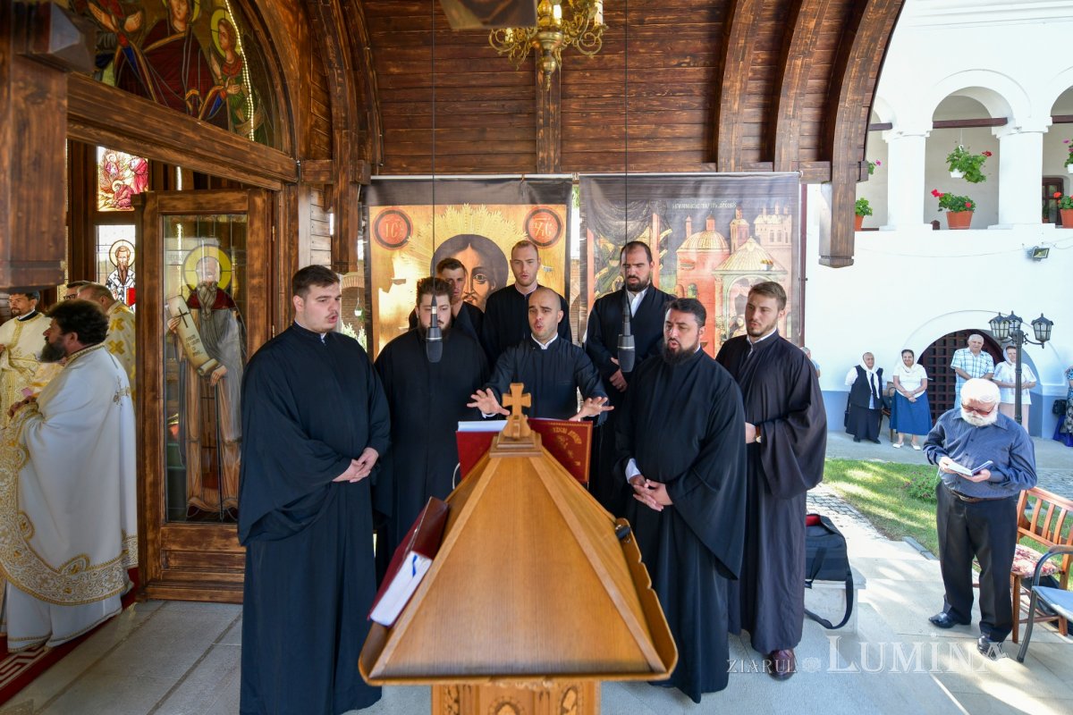 Hramul istoric al Mănăstirii Plumbuita din București 218416