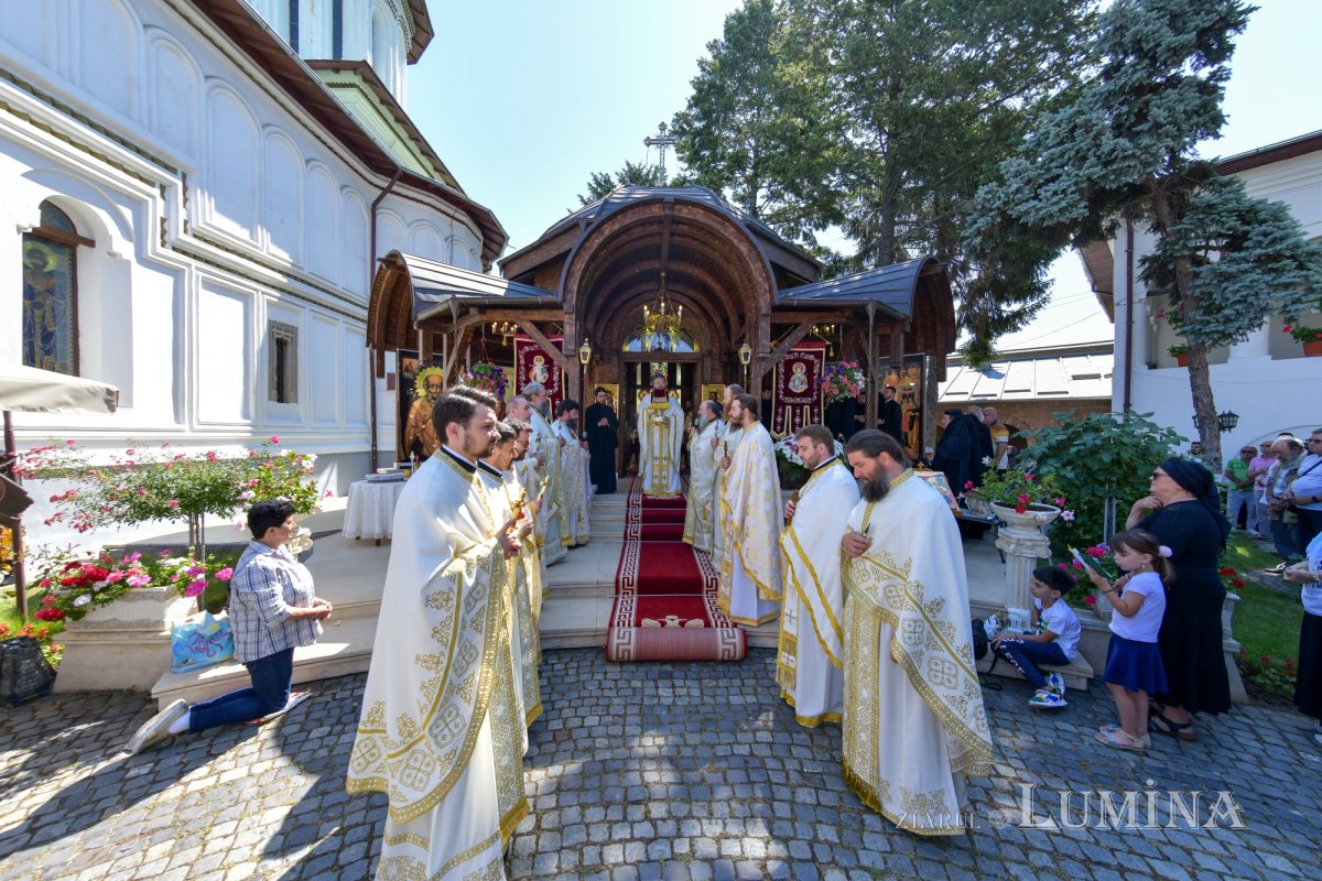 Hramul istoric al Mănăstirii Plumbuita din București 218430
