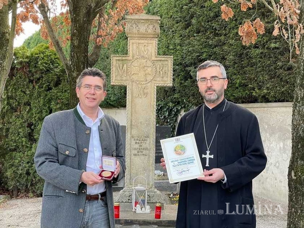 Diplome şi medalii pentru cimitire militare şi de onoare din ţară şi din străinătate 218486