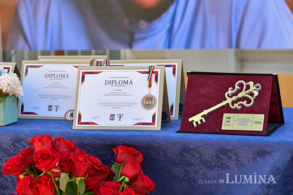Teologii bucureșteni au depus jurământul de credință 218763