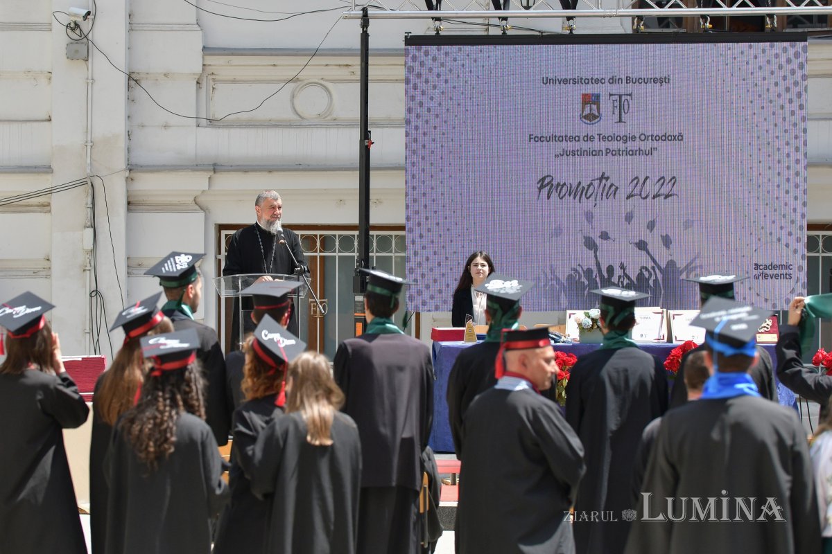 Teologii bucureșteni au depus jurământul de credință 218766