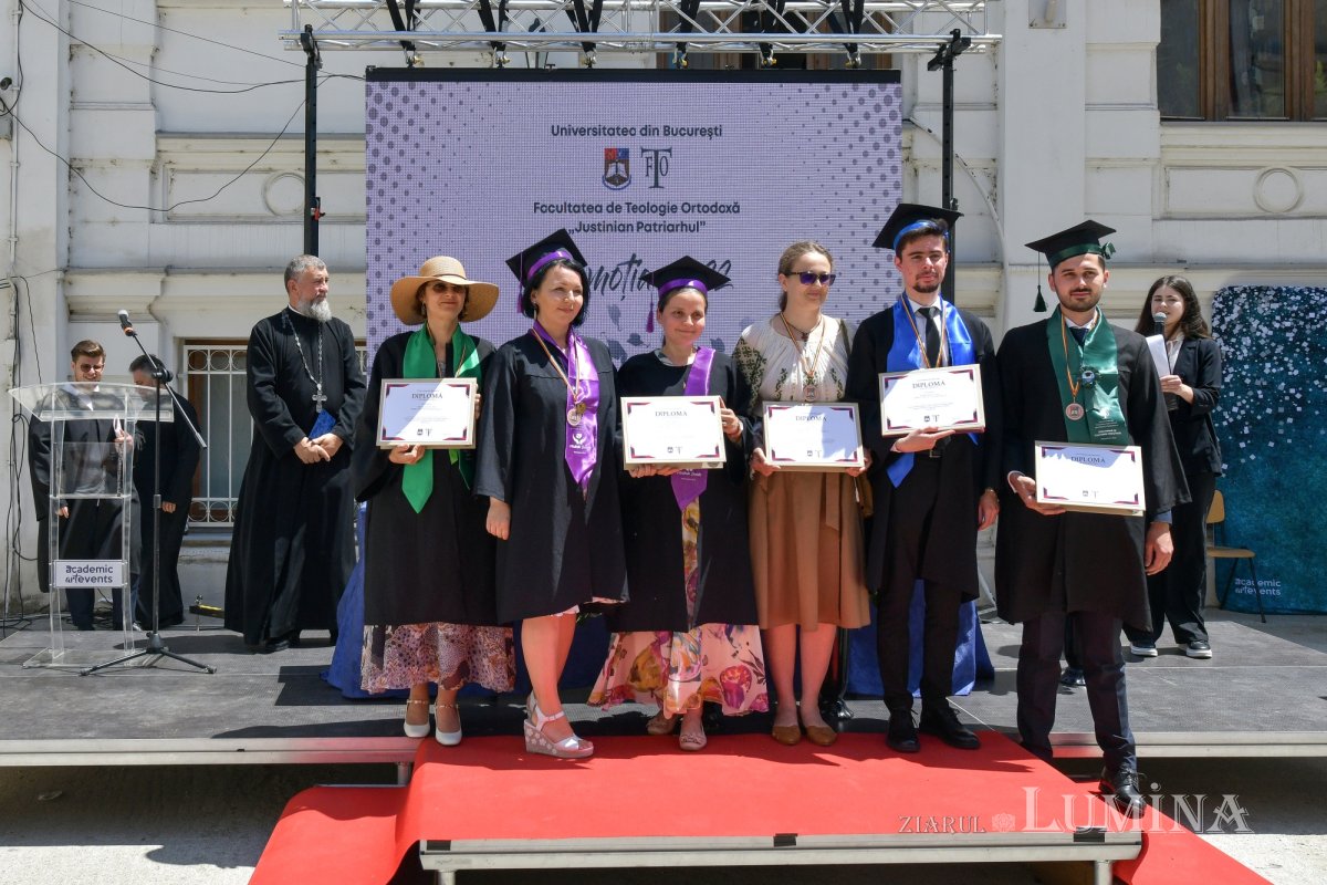 Teologii bucureșteni au depus jurământul de credință 218778