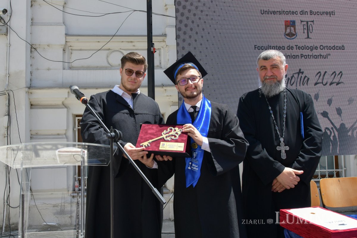 Teologii bucureșteni au depus jurământul de credință 218780