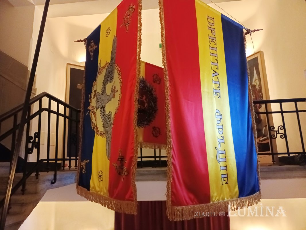 Un Arc peste timp 218743